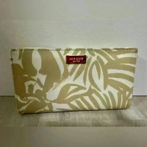 Kate Spade Stacy palm Wallet white/tan - Picture 1 of 5